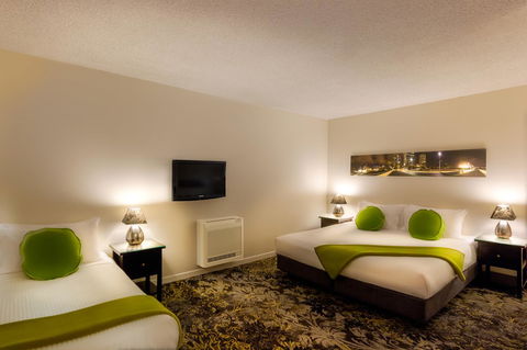 City Limits Hotel Apartments - Australian Directory 8