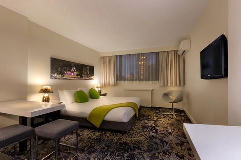 City Limits Hotel Apartments - Australian Directory 1