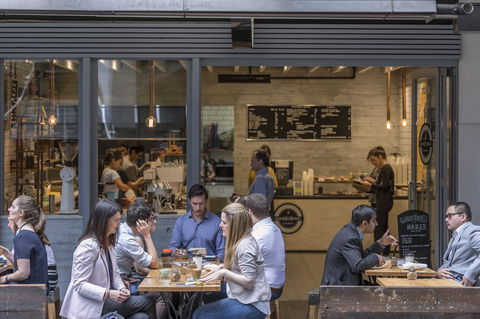 Wyndham Hotel Melbourne - Australian Directory 40