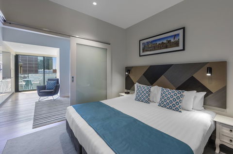 Wyndham Hotel Melbourne - Australian Directory 5