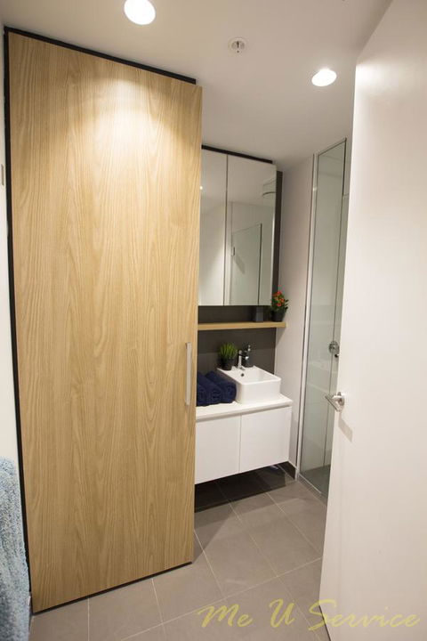 Carlson View Serviced Apartments - Australian Directory 14