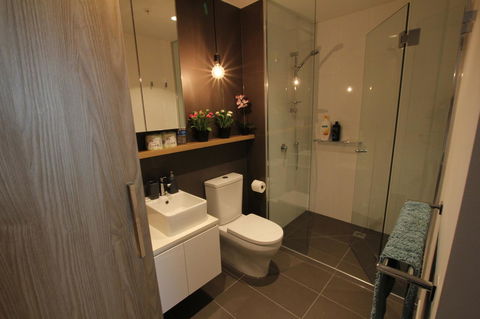 Carlson View Serviced Apartments - Australian Directory 18