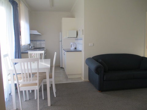 Echo Beach Tourist Park - Australian Directory 37
