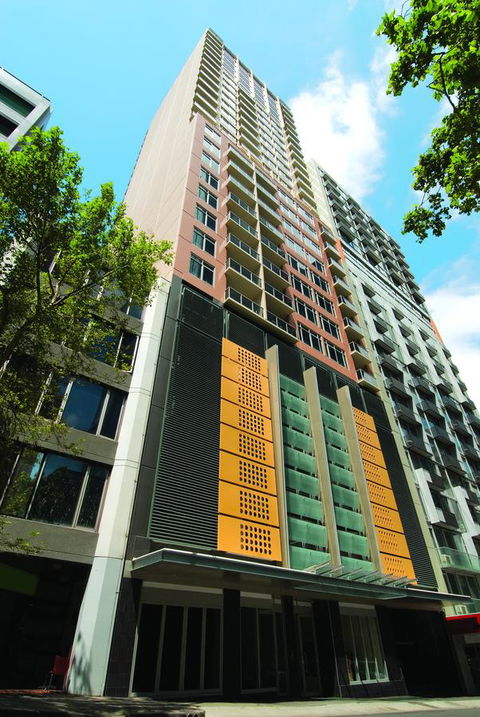 Oaks Melbourne On Lonsdale Suites - Australian Directory 12