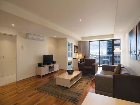 Oaks Melbourne On Lonsdale Suites - Australian Directory 6