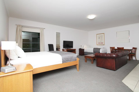 Quality Inn & Suites The Menzies - Australian Directory 10