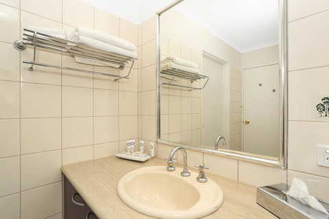 Quality Inn & Suites The Menzies - Australian Directory 32