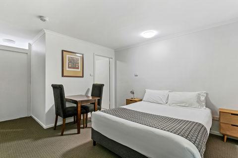 Quality Inn & Suites The Menzies - Australian Directory 2