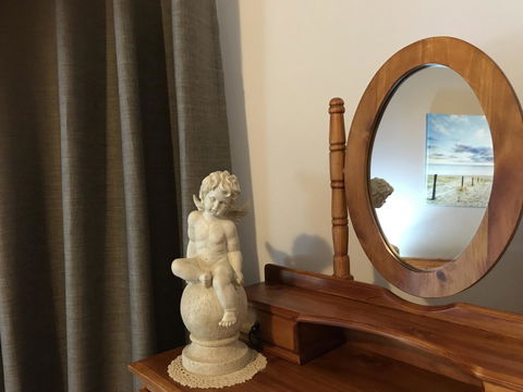 Day Dream Cottage - Australian Directory 14