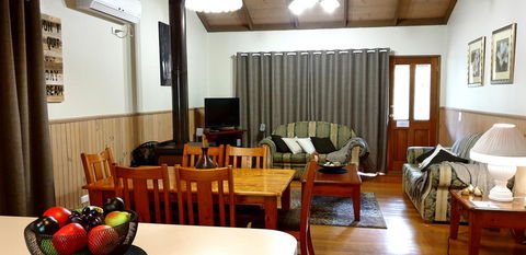 Day Dream Cottage - Australian Directory 8