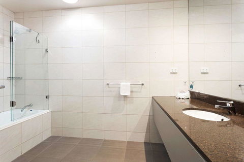 Quality Hotel Bayside Geelong - Australian Directory 11