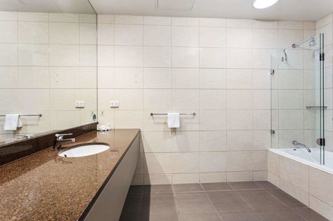 Quality Hotel Bayside Geelong - Australian Directory 15