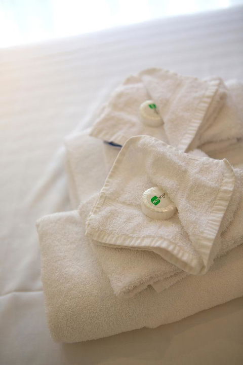 Sanctuary House Resort Motel - Australian Directory 16