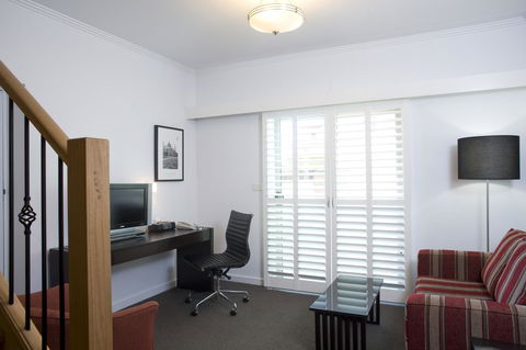 Alto Hotel On Bourke - Australian Directory 24