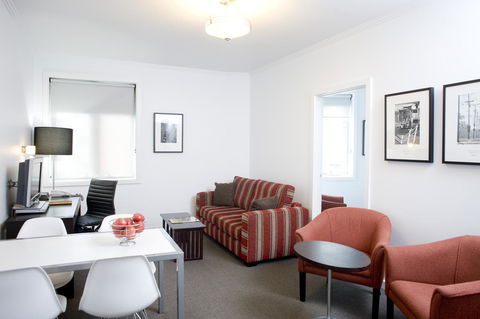 Alto Hotel On Bourke - Australian Directory 4