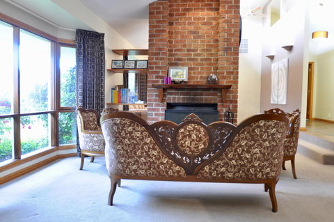 Crimea Retreat - Australian Directory 5