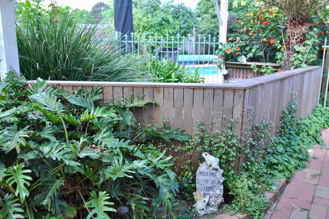 Crimea Retreat - Australian Directory 25