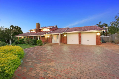 Crimea Retreat - Australian Directory 3