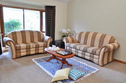 Crimea Retreat - Australian Directory 6