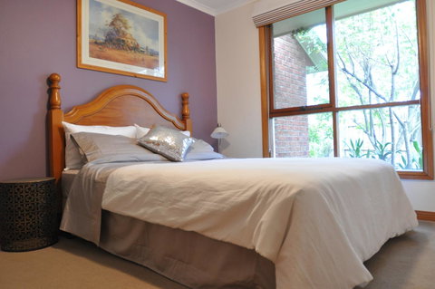 Crimea Retreat - Australian Directory 9