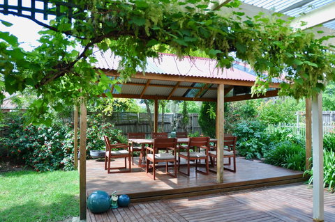 Crimea Retreat - Australian Directory 14