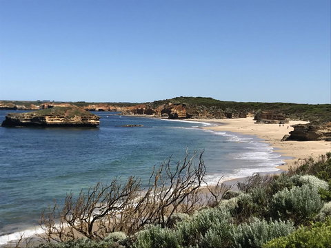 Sunsets On Martyrs Luxury Coastal Beach House Peterborough - Australian Directory 35