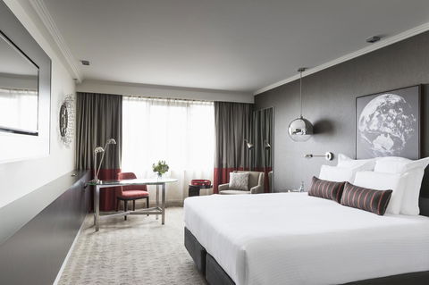 Pullman Melbourne Albert Park - Australian Directory 36