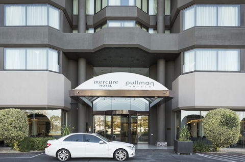 Pullman Melbourne Albert Park - Australian Directory 21