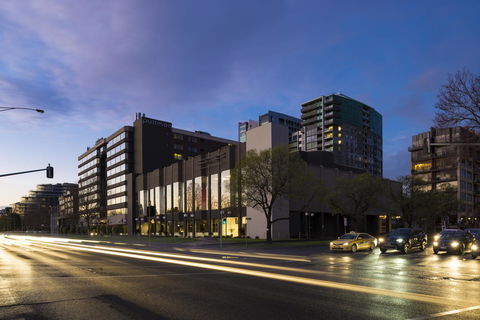 Pullman Melbourne Albert Park - Australian Directory 0