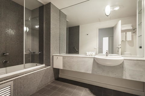 Melbourne CBD Central Apartment Hotel Official - Australian Directory 4