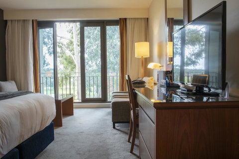 Yarra Valley Lodge - Australian Directory 28