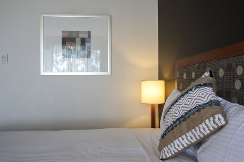 Yarra Valley Lodge - Australian Directory 26