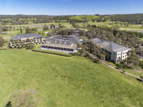 Yarra Valley Lodge - Australian Directory 40