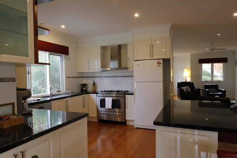 Lithgow Falls Marysville - Australian Directory 2