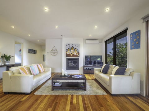 Blairgowrie Moonah Beach House: Walk To Beach - Australian Directory 2