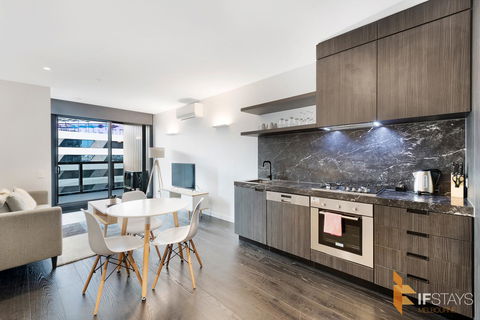 IFSuites (IFSTAYS) North Apartment - Australian Directory 13