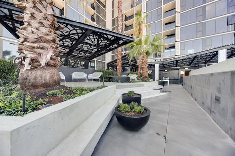 IFSuites (IFSTAYS) North Apartment - Australian Directory 28
