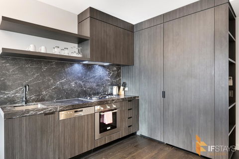 IFSuites (IFSTAYS) North Apartment - Australian Directory 9
