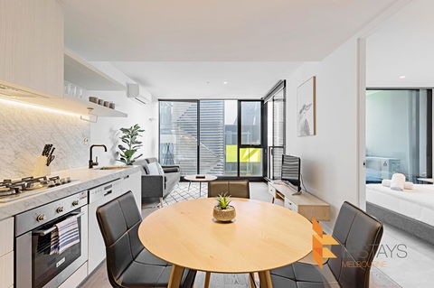 IFSuites (IFSTAYS) North Apartment - Australian Directory 6