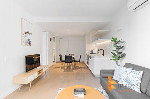 IFSuites (IFSTAYS) North Apartment - Australian Directory 4