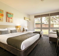 Burvale Hotel - Australian Directory