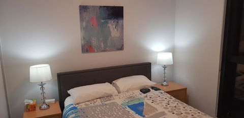 Ivanhoe Apartments - Australian Directory 20