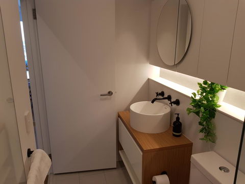 Ivanhoe Apartments - Australian Directory 24