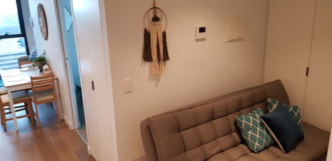 Ivanhoe Apartments - Australian Directory 9