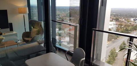 Ivanhoe Apartments - Australian Directory 12
