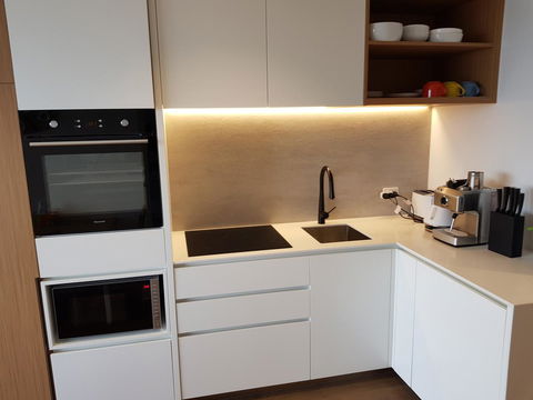 Ivanhoe Apartments - Australian Directory 22