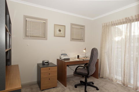 Ringwood Royale - Australian Directory 1
