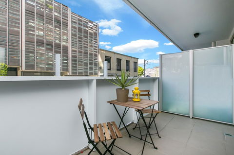 Complete Host The River Apartments - Australian Directory 4