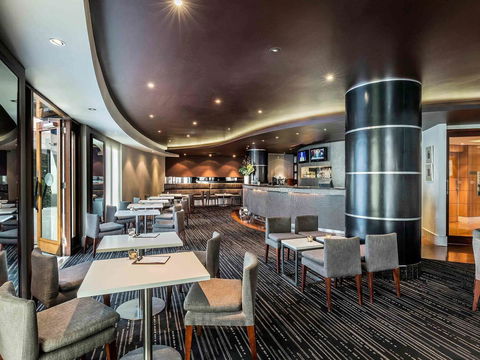 Quay West Suites Melbourne - Australian Directory 34