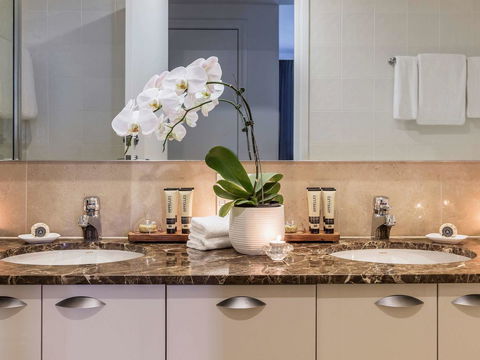 Quay West Suites Melbourne - Australian Directory 29
